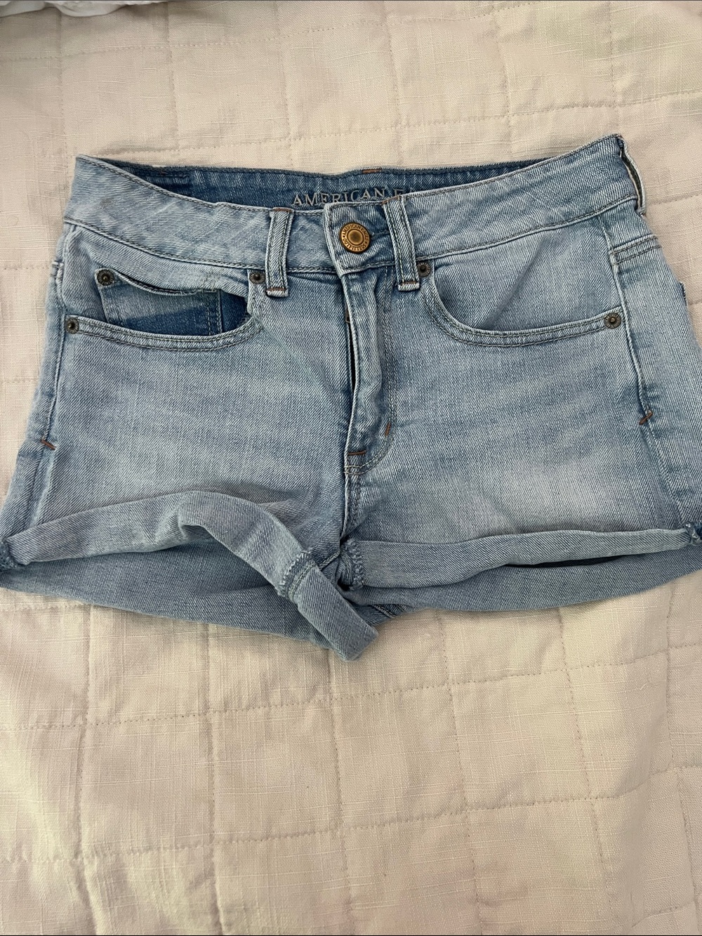 American Eagle Outfitters Light Blue Denim Cuffed Women's Shorts